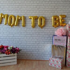 “MoM To Be” Golden Foil balloon